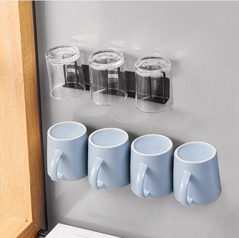 Magnetic Draining Cup Holder 241083